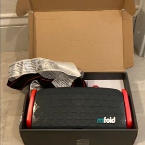 Mifold grab and go booster